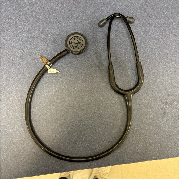 Premium Black Stethoscope - Picture 3 of 3
